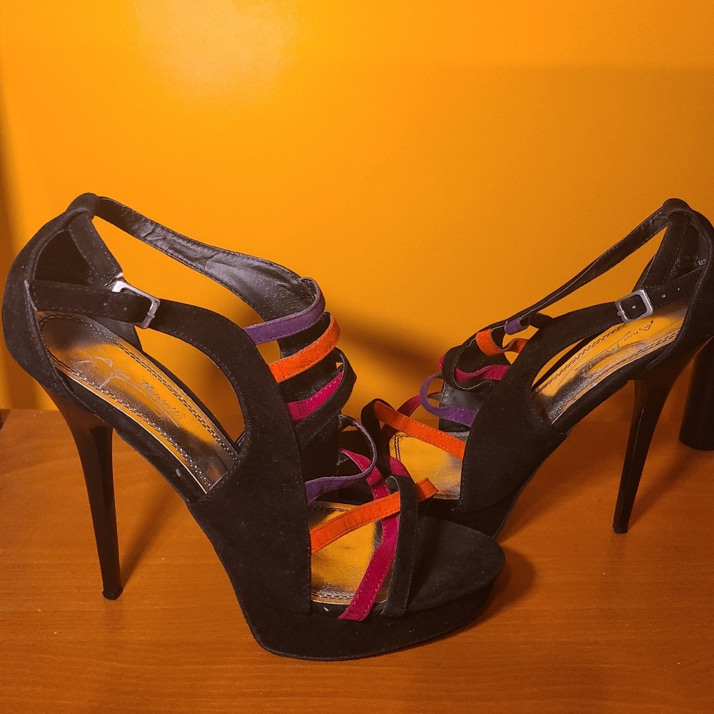 Heels 2 for $20.00 - Picture 2 of 4